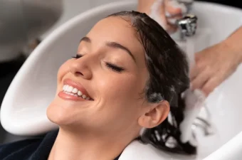 Peluquerías ecológicas: cómo la tecnología está transformando el cuidado capilar