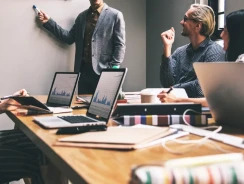 Crear una Identidad Corporativa Exitosa en la Era Digital