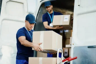 Servicios de paquetería internacional: tecnología y envíos sin complicaciones