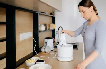 Qué electrodomésticos consumen más: el ranking real de tu factura