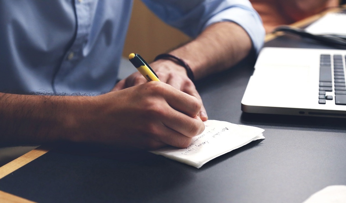 Las mejores webs para solucionar los trámites legales