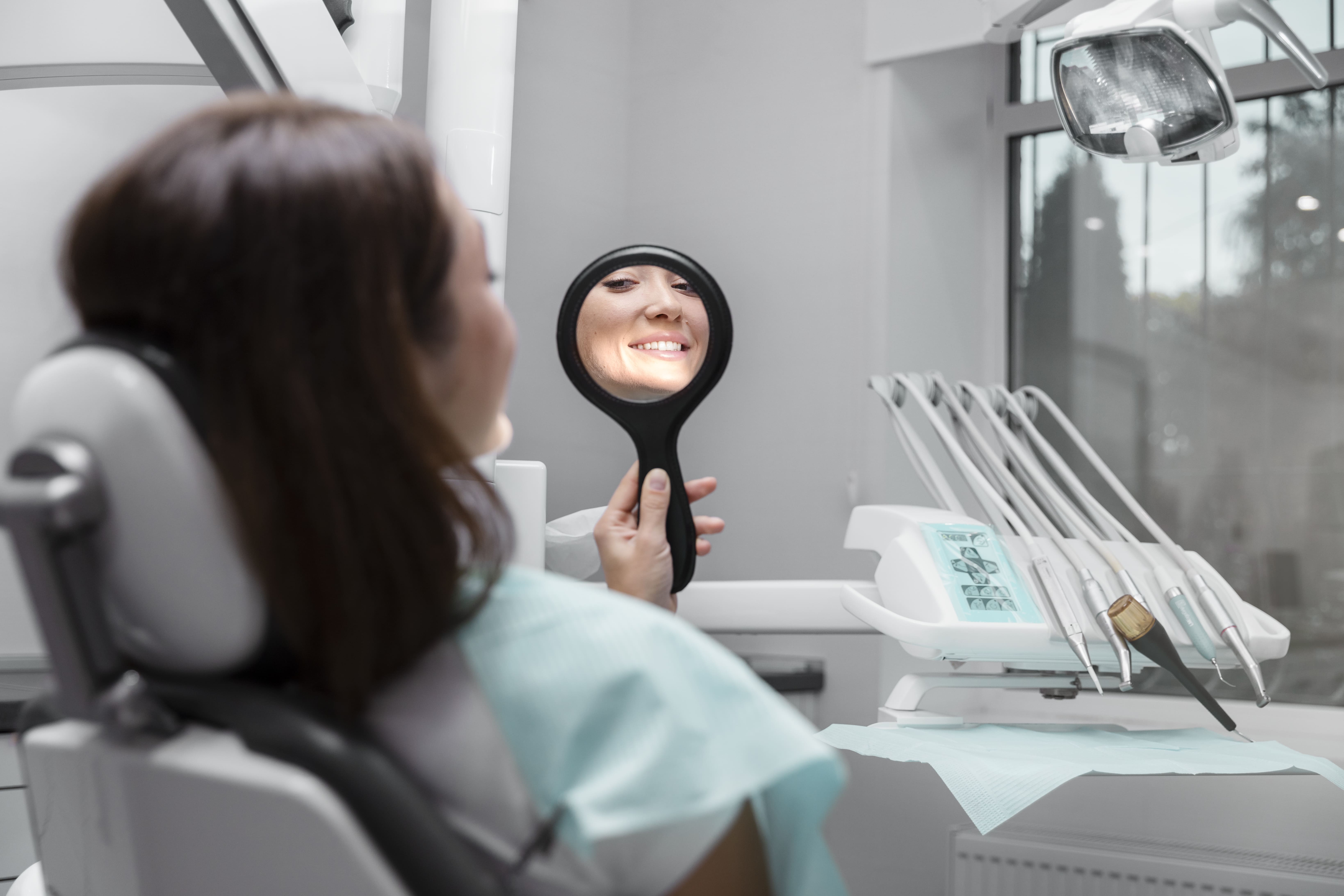 Avances Tecnológicos en Clínicas Dentales y de Estética: Innovaciones que Están Transformando la Atención