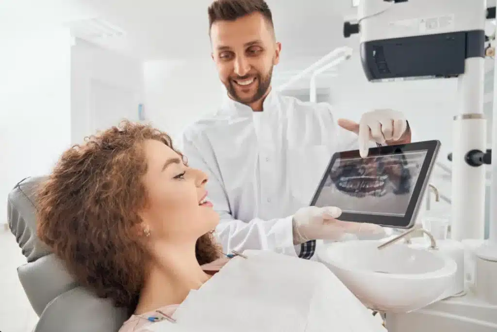 Odontología digital con tecnología 3D para planificación personalizada de tratamientos dentales