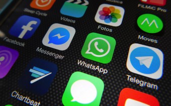 ¿Se pueden leer los mensajes de Whatsapp y Messenger sin abrir el chat?